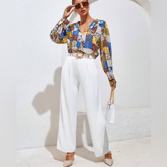 Cute blouse - Picture 3 of 4